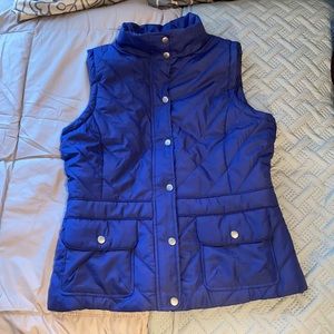 Izod women’s quilted outerwear blue vest s/p